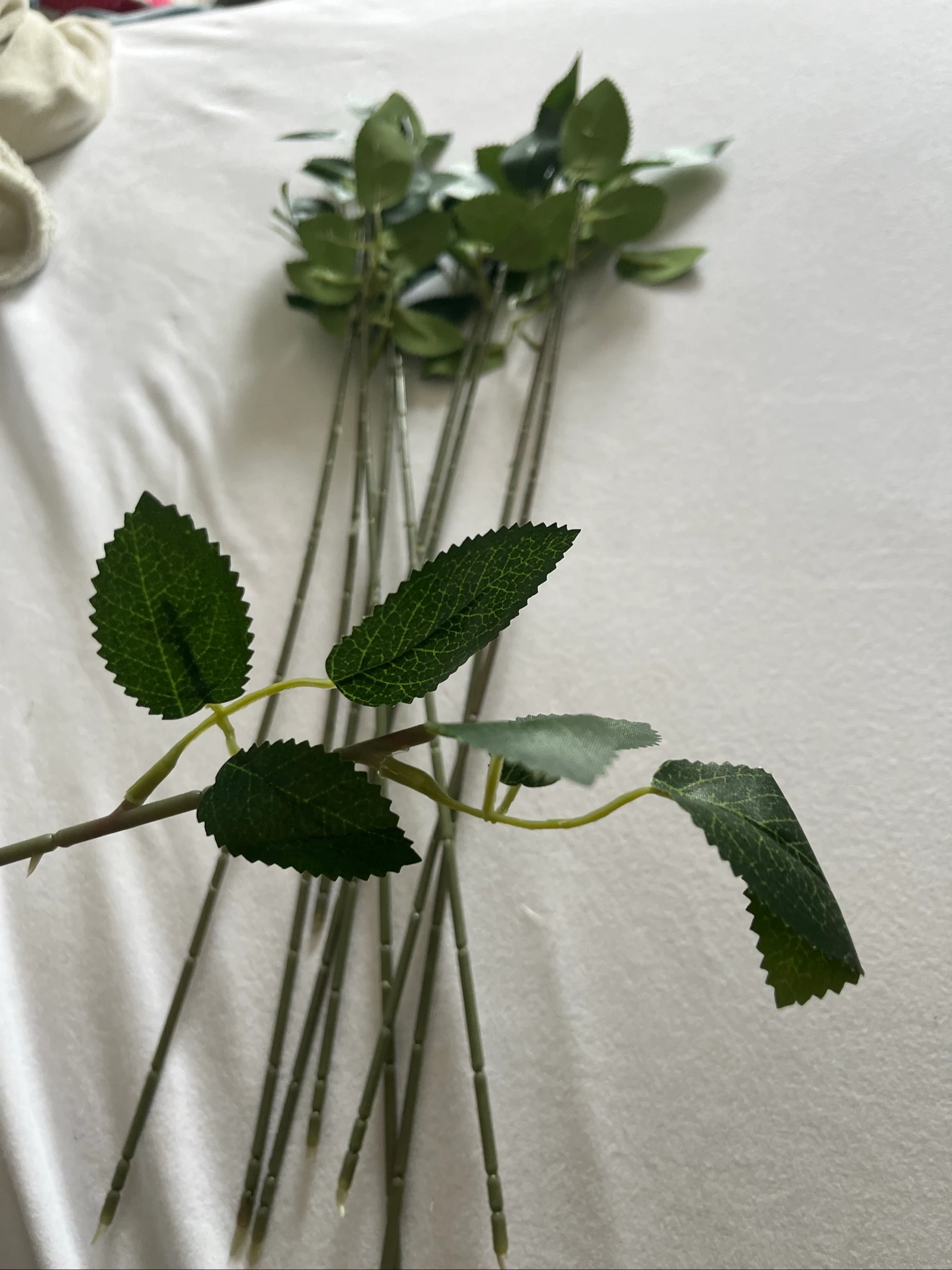 10 artificial green leaf branches – photo 2